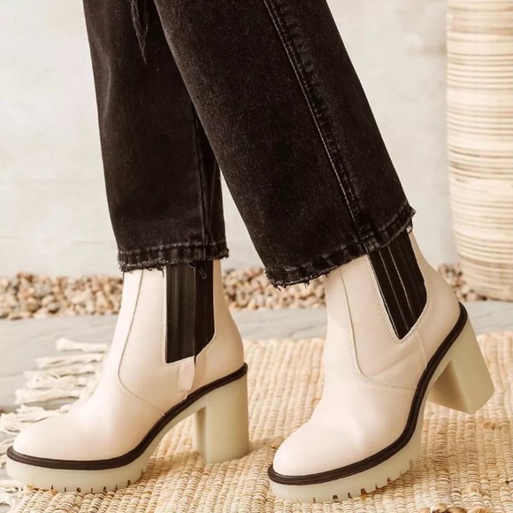 Shoes - Anastasia Heeled Chelsea Ankle Boot
